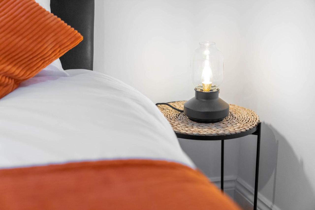 2 Bedroom Loft And Spacious Apt- One Choice Stays- Jq Μπέρμιγχαμ Εξωτερικό φωτογραφία