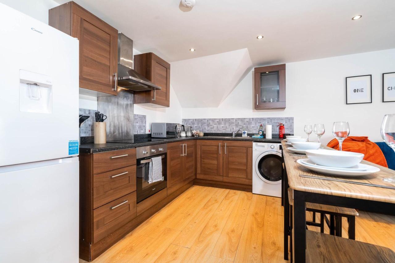 2 Bedroom Loft And Spacious Apt- One Choice Stays- Jq Μπέρμιγχαμ Εξωτερικό φωτογραφία