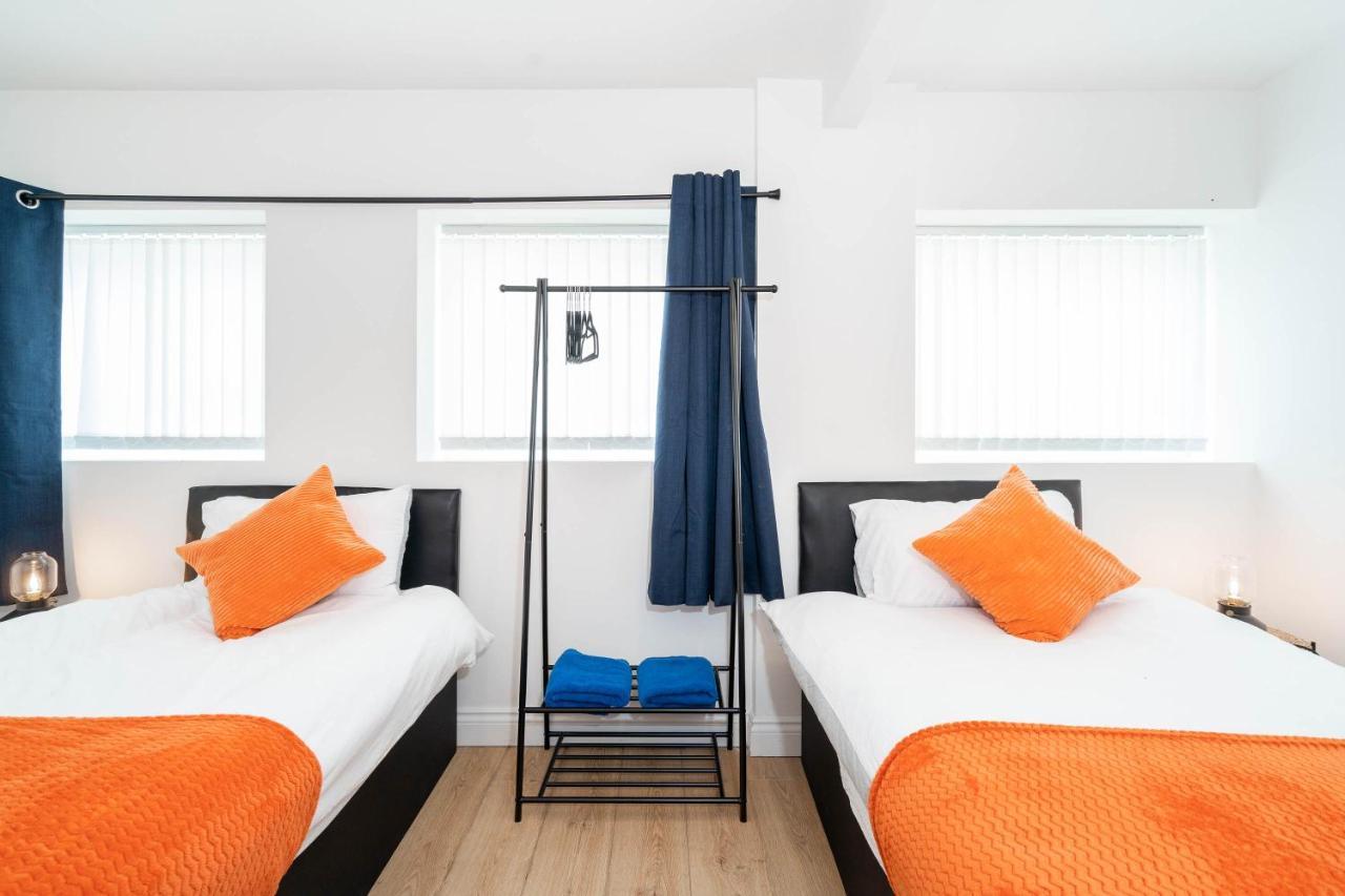 2 Bedroom Loft And Spacious Apt- One Choice Stays- Jq Μπέρμιγχαμ Εξωτερικό φωτογραφία